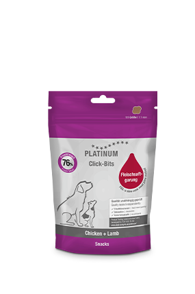 A bag of PLATINUM treats for dogs in chicken and lamb flavour